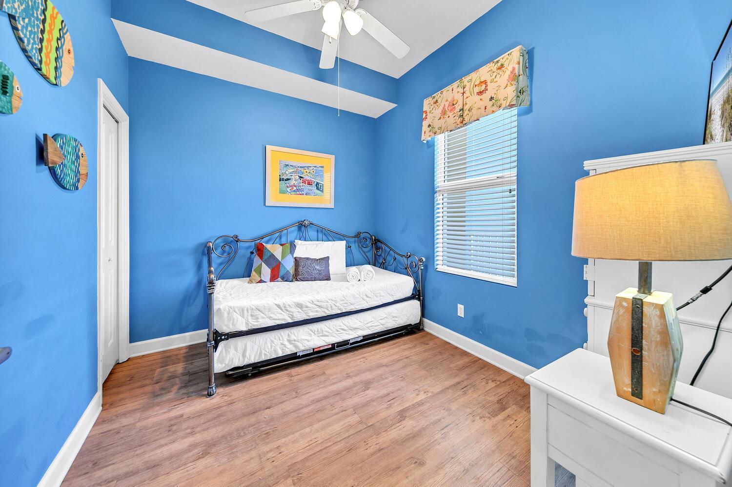 Apartment Grandview East 1504 *